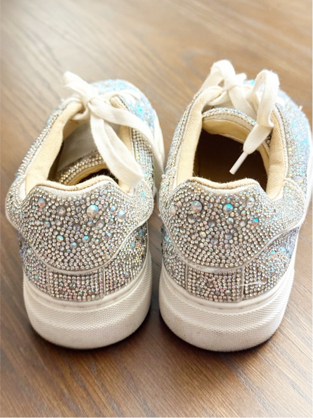 Betsey Johnson Sidny Crystal Pave Platform Sneaker size 7 - Picture 9 of 10